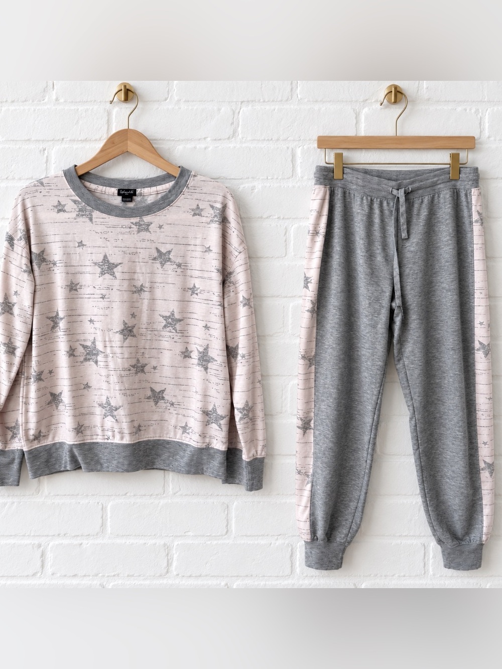 Splendid Women’s Pajama Lounge Set Medium Pink Gray Star Print Joggers & Top